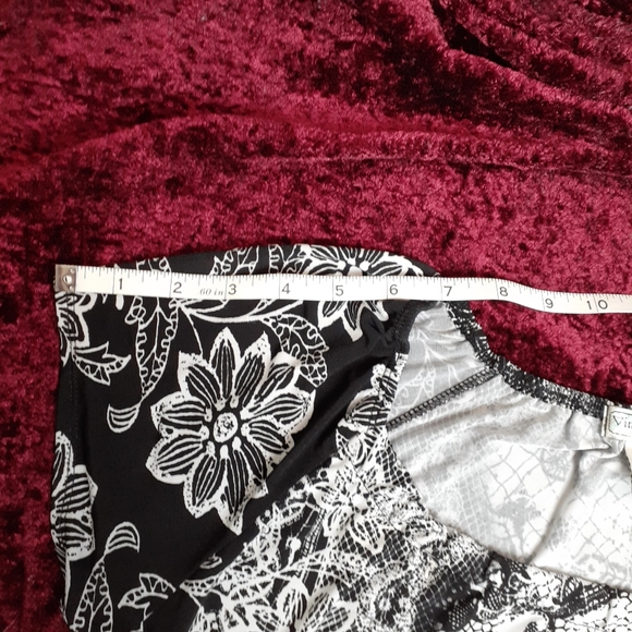 Vintage Suzie Black and and White Blouse - Picture 6 of 11